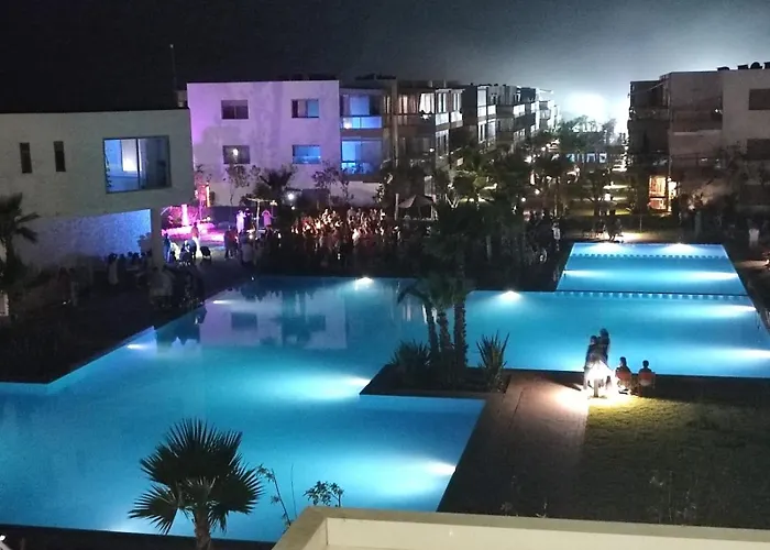 Bleu Beach Uniquement Pour Famille
